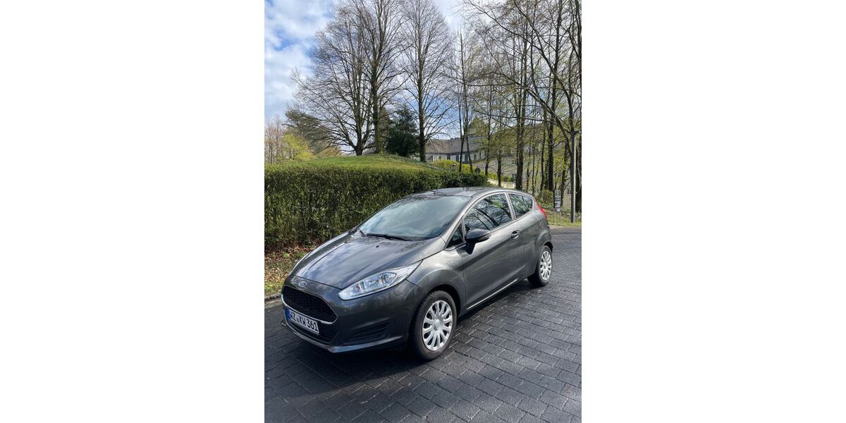 Ford Fiesta 97.300 km 6.200 &euro; Bonn 53173