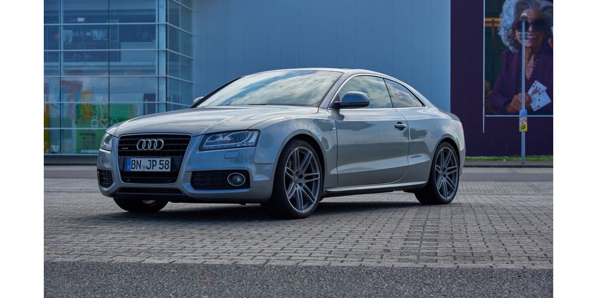 Audi A5 256.500 km 9.900 &euro; Bonn 53111