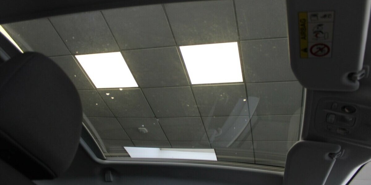 Peugeot 208 1.2 PureTech 82 Style - Panorama - 5-Türig - 89.226 km 8.980 &euro; Euskirchen 53881