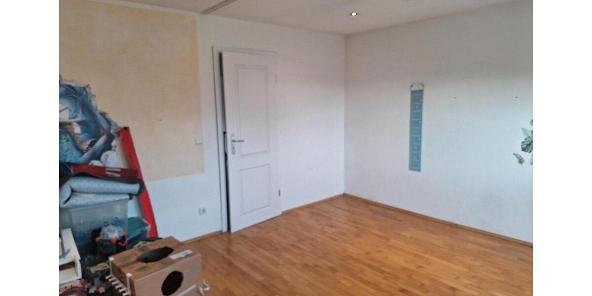 Einfamilienhaus Niederkassel - 5 Zimmer, 126 m&sup2;, 1.500&euro; | Angebot:26006004