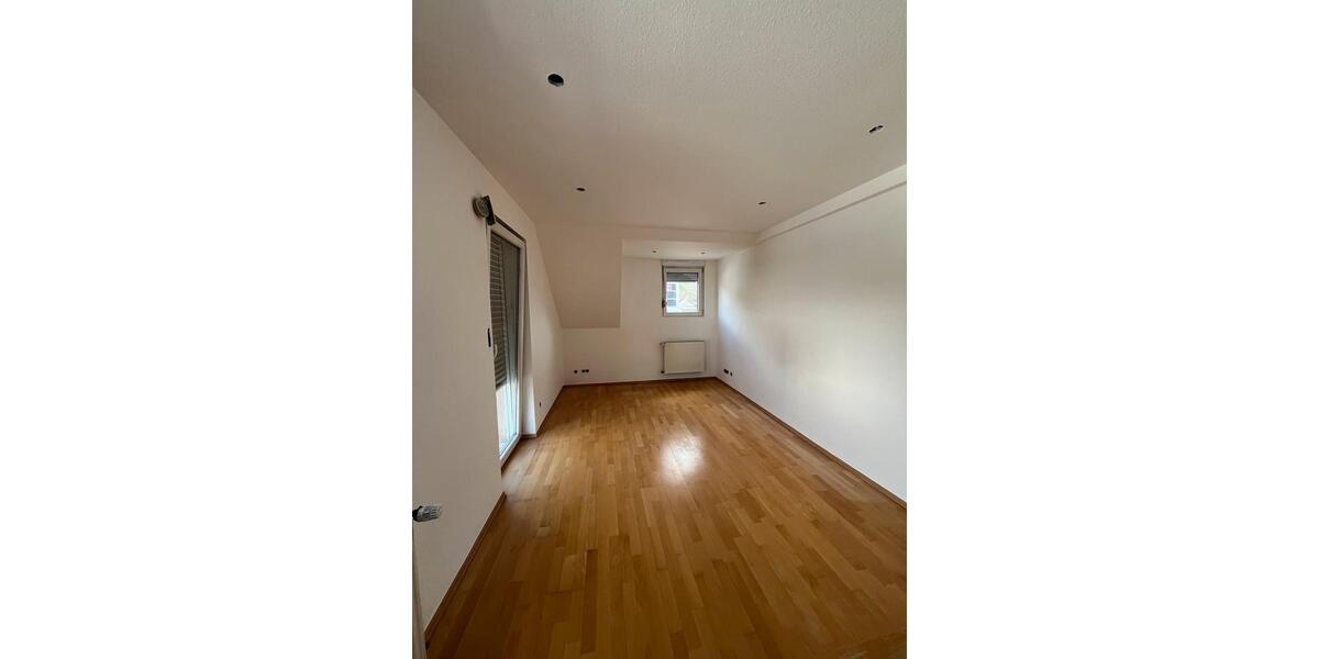 Etagenwohnung Bad Neuenahr-Ahrweiler Ahrweiler - 4 Zimmer, 90 m&sup2;, 980&euro; | Angebot:25922117