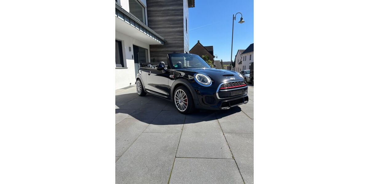 Mini John Cooper Works Cabrio 111.000 km 19.890 &euro; Alfter 53347