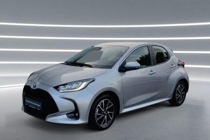 Toyota Yaris 17.180 km 21.490 &euro; Bonn 53119