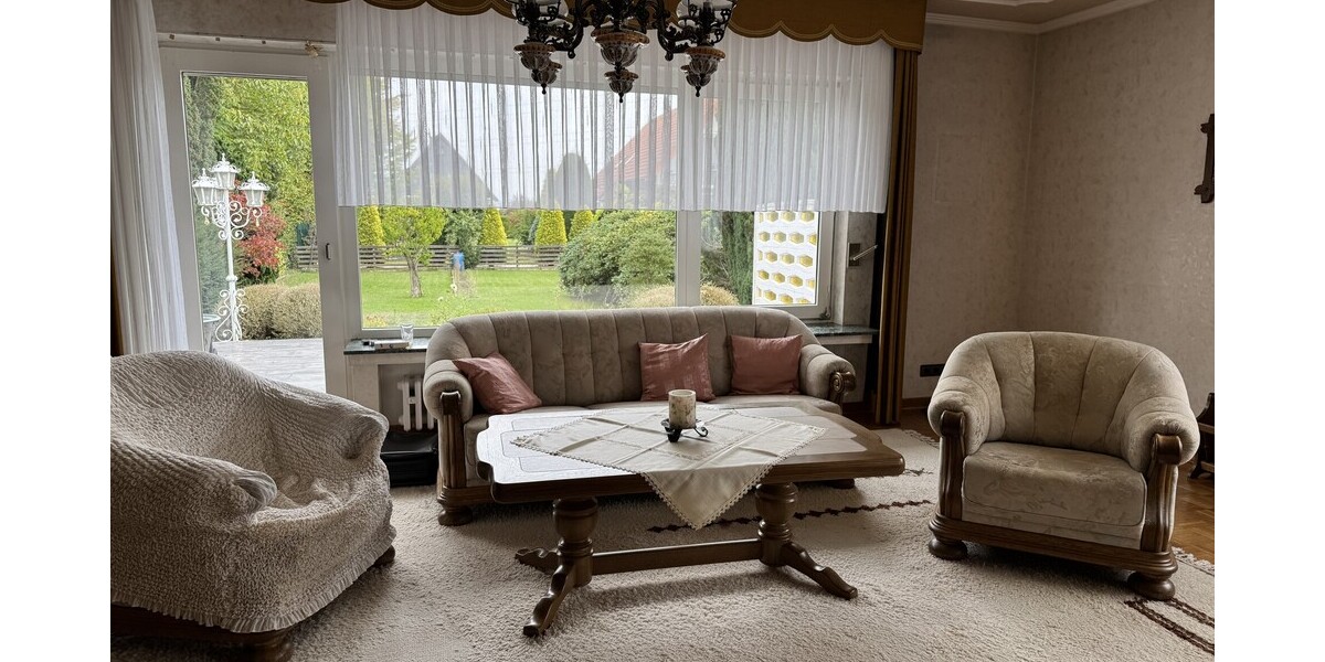 Freistehendes Einfamilienhaus mit großem Grundstück in Ließem - Einfamilienhaus Wachtberg / Ließem Ließem | Angebot:24713302