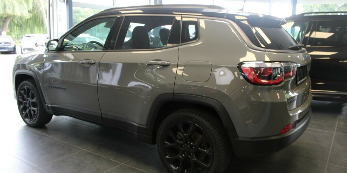 Jeep Compass 1.3 Plug-In Hybrid 4xe S 70.133 km 21.980 &euro; Euskirchen 53881