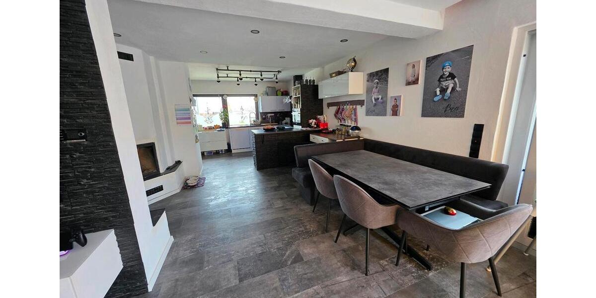 Einfamilienhaus Schleiden - 7 Zimmer, 184 m&sup2;, 399.000&euro; | Angebot:27024629