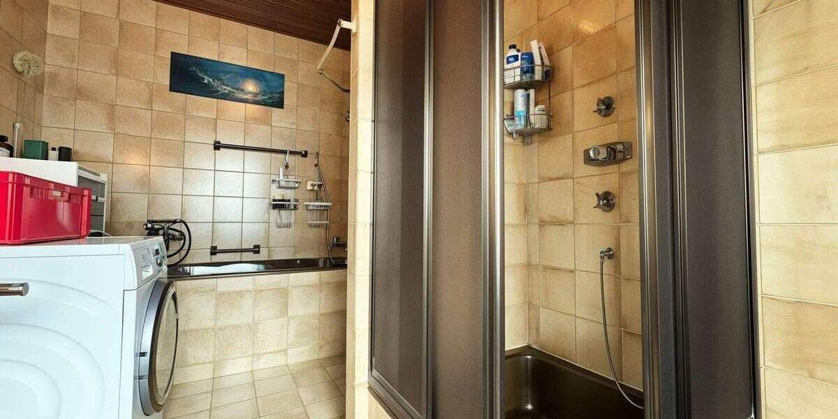 Mehrfamilienhaus, Wohnhaus Bonn Friesdorf - 5 Zimmer, 129 m&sup2;, 699.000&euro; | Angebot:25773354