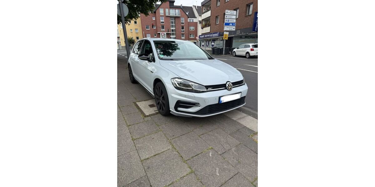 VW Golf 160.000 km 15.700 &euro; Bonn 53125