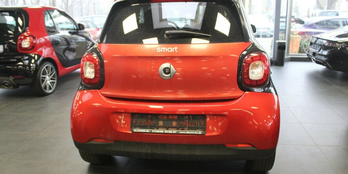 Smart ForFour Passion Navi - Kamera - Shz. 91.037 km 7.980 &euro; Euskirchen 53881