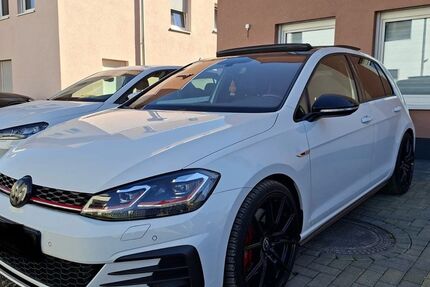 VW Golf 56.000 km 22.999 &euro; Zülpich 53909