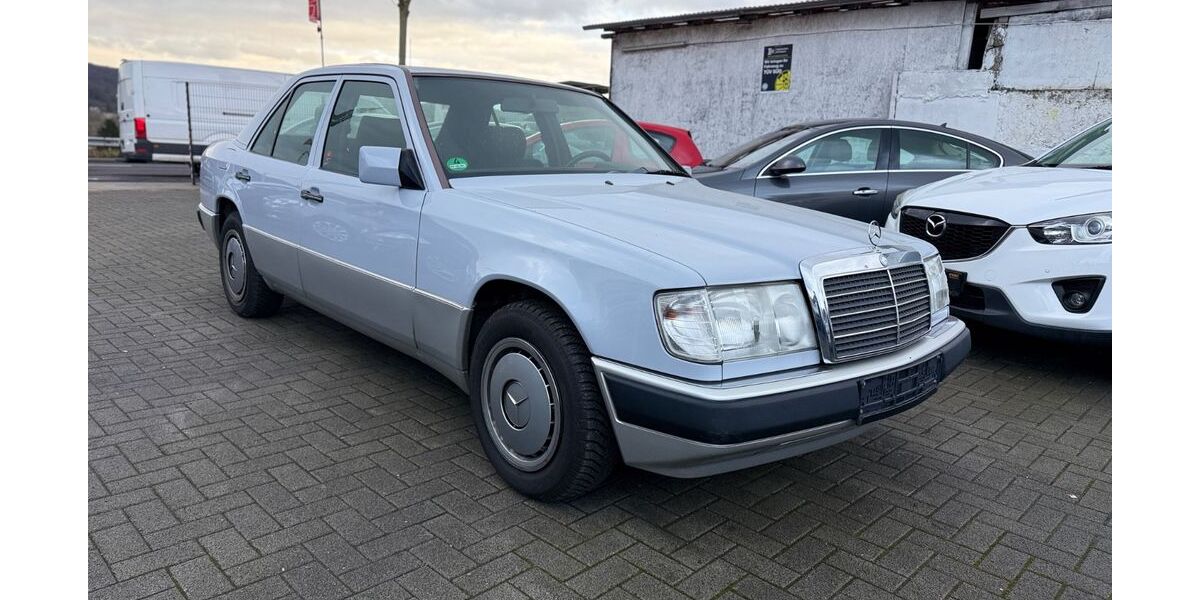 Mercedes-Benz 200 376.800 km 7.599 &euro; Bonn 53179