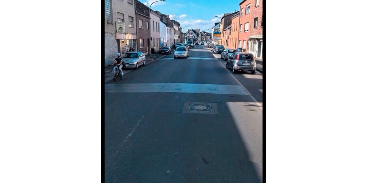 Dachgeschoßwohnung Düren - 5 Zimmer, 90 m&sup2;, 160.000&euro; | Angebot:25576402