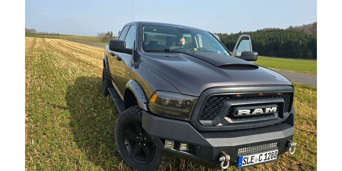 Dodge RAM 77.000 km 29.300 &euro; Kall 53925
