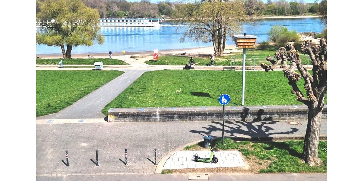 Dachgeschoßwohnung Köln Rodenkirchen - 1 Zimmer, 25 m&sup2;, 600&euro; | Angebot:26048075