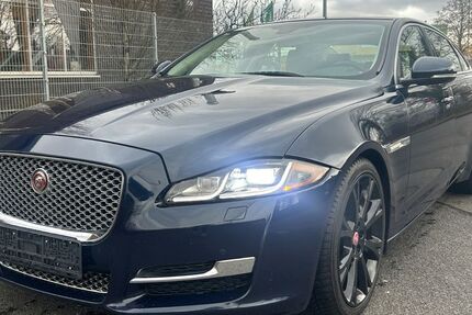 Jaguar XJ 94.800 km 9.450 &euro; Düren 52355
