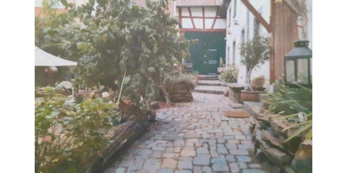 Bauernhaus, Landhaus Antweiler - 5 Zimmer, 130 m&sup2;, 1.200&euro; | Angebot:25645965