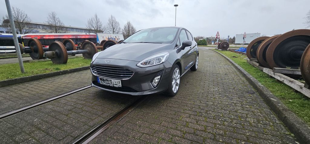Ford Fiesta 103.228 km 9.000 &euro; Düren 52353
