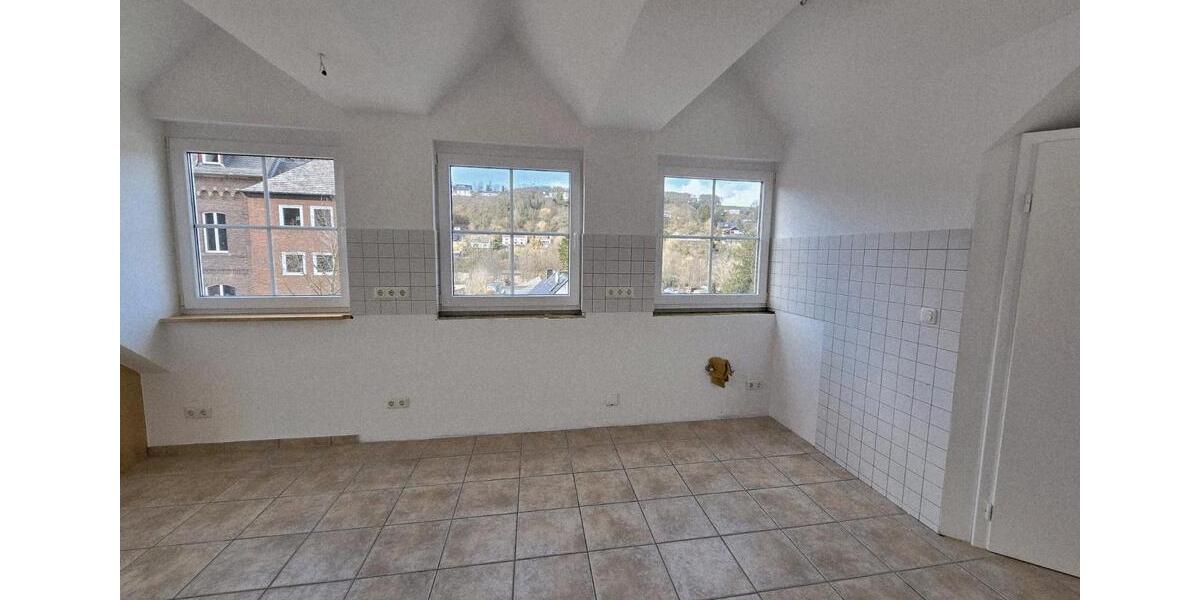 Dachgeschoßwohnung Bad Münstereifel - 2 Zimmer, 81 m&sup2;, 950&euro; | Angebot:24832786