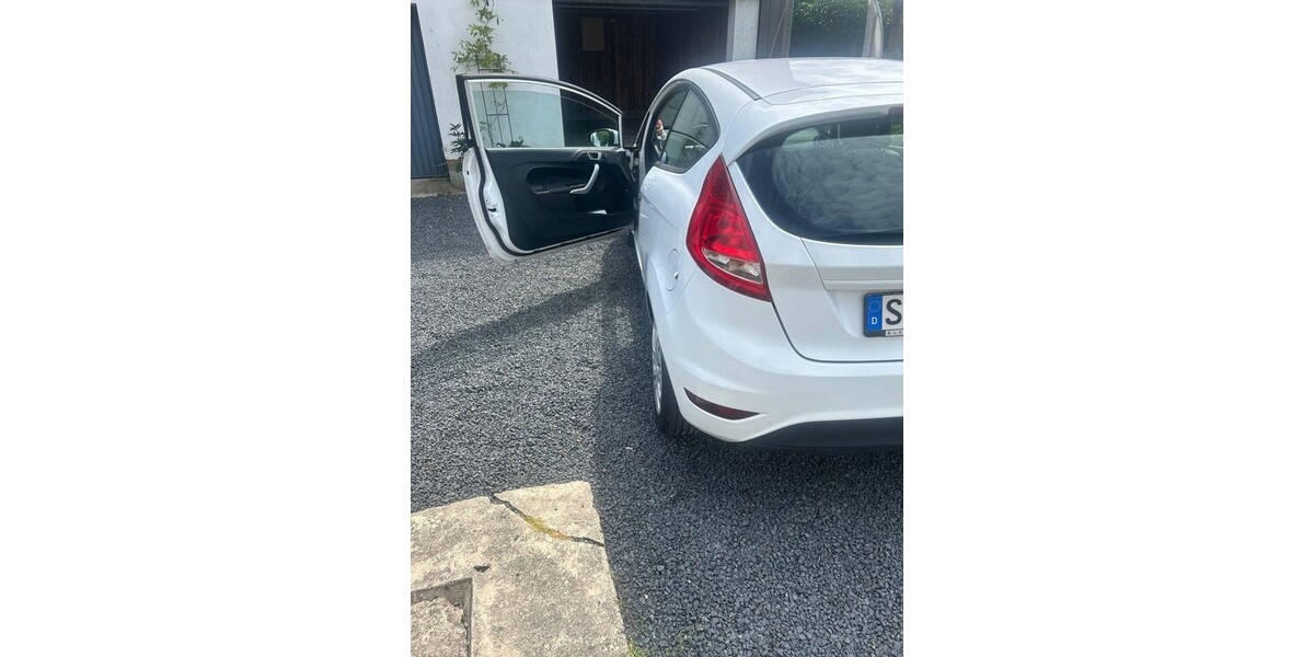 Ford Fiesta 142.800 km 5.300 &euro; Swisttal 53913