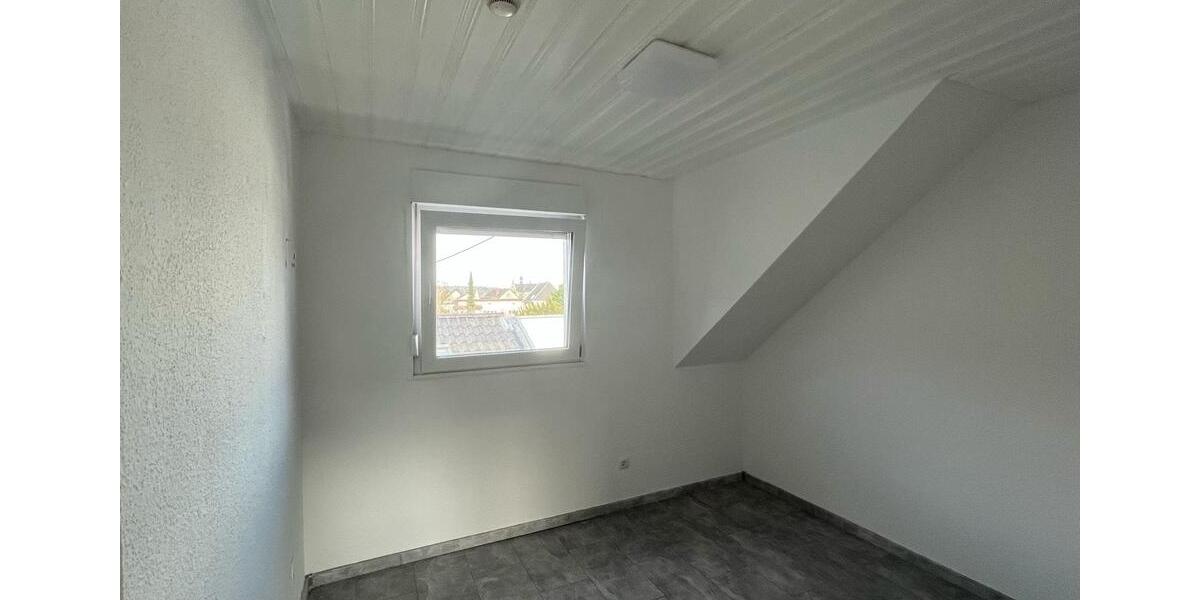 Dachgeschoßwohnung Bad Neuenahr-Ahrweiler Ahrweiler - 2 Zimmer, 52 m&sup2;, 490&euro; | Angebot:26029673