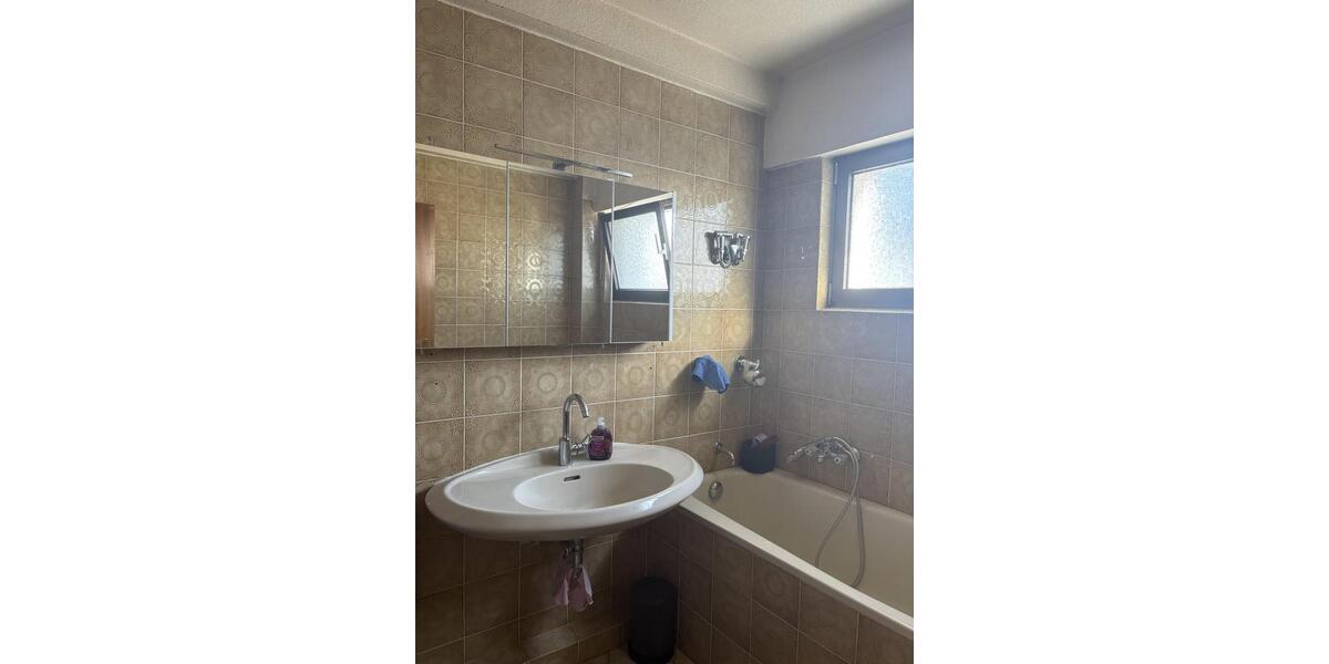 Etagenwohnung Wesseling - 3.5 Zimmer, 117 m&sup2;, 1.090&euro; | Angebot:25809450