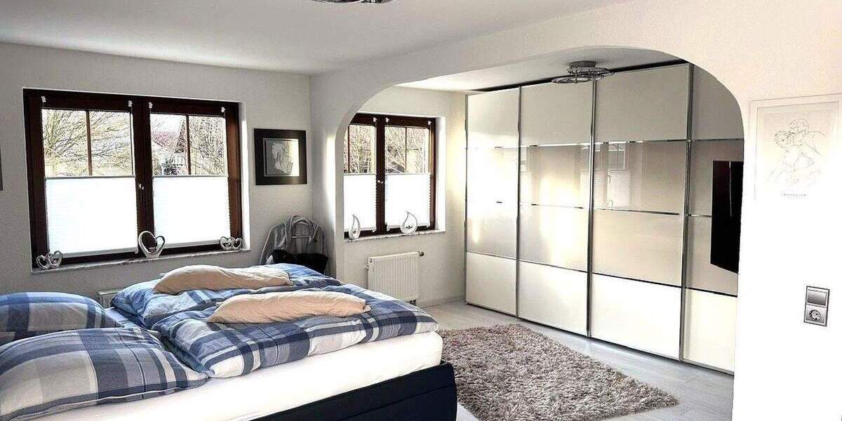 Reihenendhaus Rheinbach - 7 Zimmer, 170 m&sup2;, 695.000&euro; | Angebot:25804019