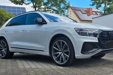 Audi Q8 100.000 km 59.900 &euro; Nörvenich 52388