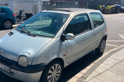 Renault Twingo 197.000 km 899 &euro; Bonn 53119