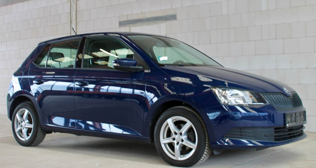 Skoda Fabia 139.789 km 5.900 &euro; Düren 52355