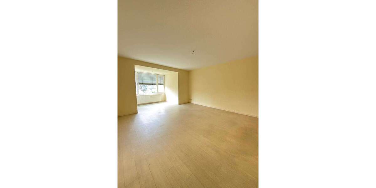 Etagenwohnung Bonn Bad Godesberg - 3 Zimmer, 90 m&sup2;, 905&euro; | Angebot:25809934