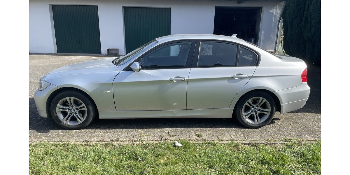 BMW E90 280.000 km 5.000 &euro; Swisttal 53913