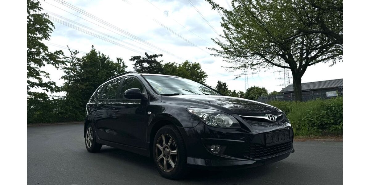 Hyundai i30 209.000 km 2.490 &euro; Hürth 50354