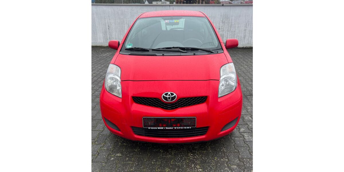 Toyota Yaris 204.000 km 1.600 &euro; Bonn 53229