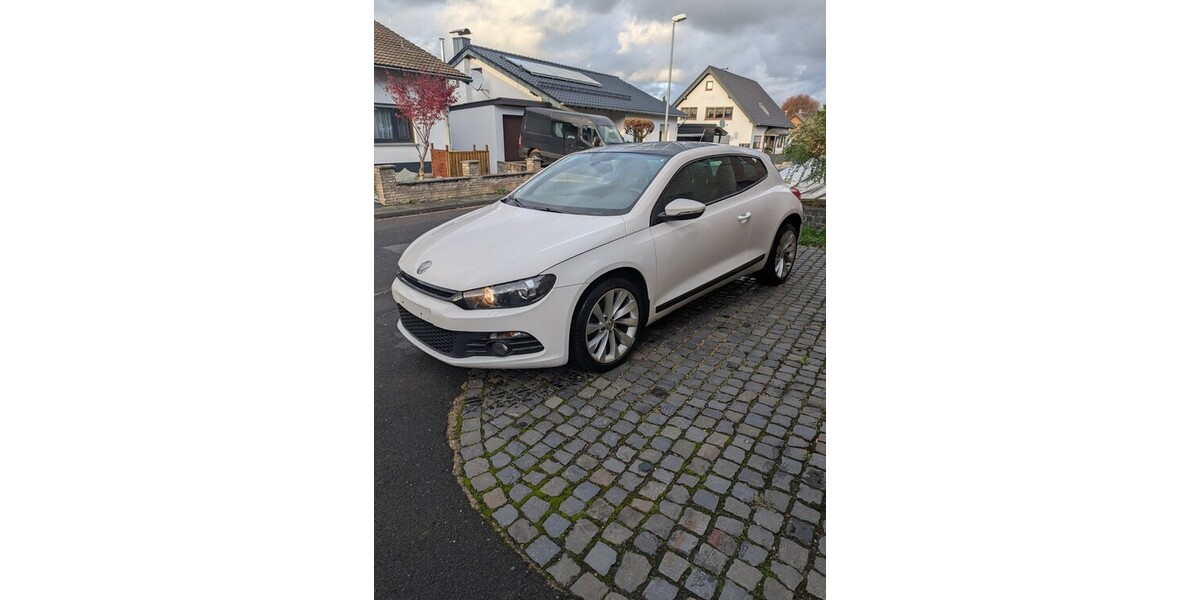 VW Scirocco 140.300 km 7.500 &euro; Mechernich 53894