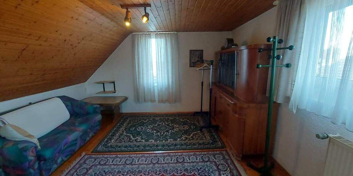 Doppelhaushälfte Bornheim - 7 Zimmer, 162 m&sup2;, 358.000&euro; | Angebot:26107543