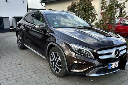 Mercedes-Benz GLA 250 83.000 km 19.300 &euro; Mechernich 53894