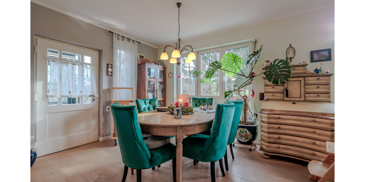 Direkt am Naturschutzgebiet! Modernes Haus mit Einliegerwohnung, Aufzug und vielen Extras! - Einfamilienhaus Königswinter | Angebot:24598297