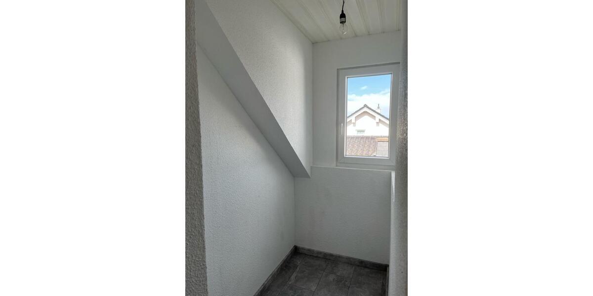 Dachgeschoßwohnung Bad Neuenahr-Ahrweiler Ahrweiler - 2 Zimmer, 52 m&sup2;, 490&euro; | Angebot:26029673