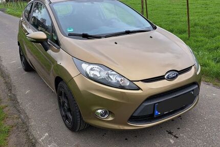 Ford Fiesta 162.000 km 3.399 &euro; Königswinter 53639
