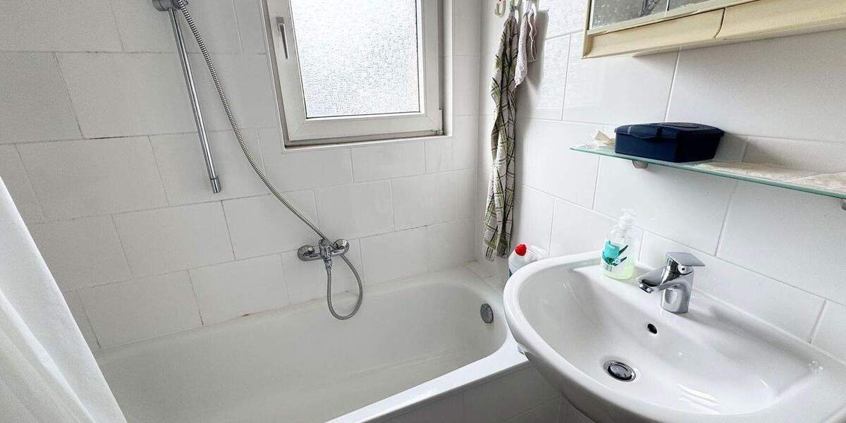 Einfamilienhaus Köln Sürth - 7 Zimmer, 104 m&sup2;, 475.000&euro; | Angebot:25709852