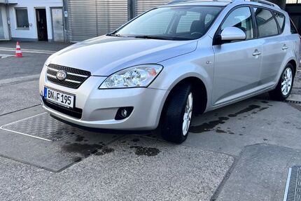 Kia ceed / Ceed 211.000 km 1.600 &euro; Bonn 53177