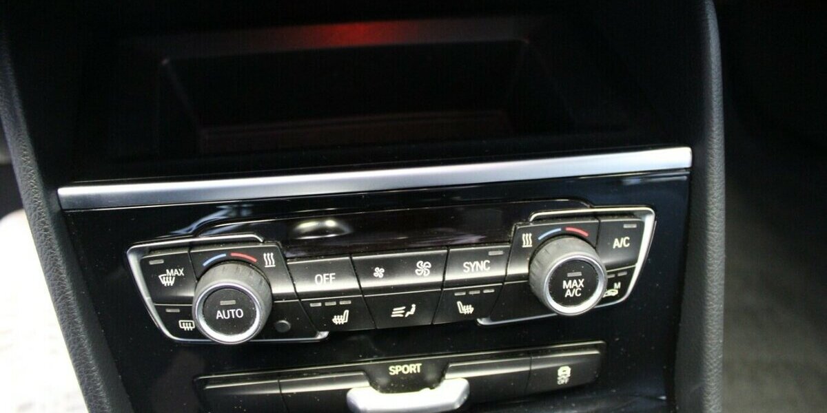 BMW 216 Gran Tourer Advantage - 7-Sitzer - 125.300 km 10.980 &euro; Euskirchen 53881