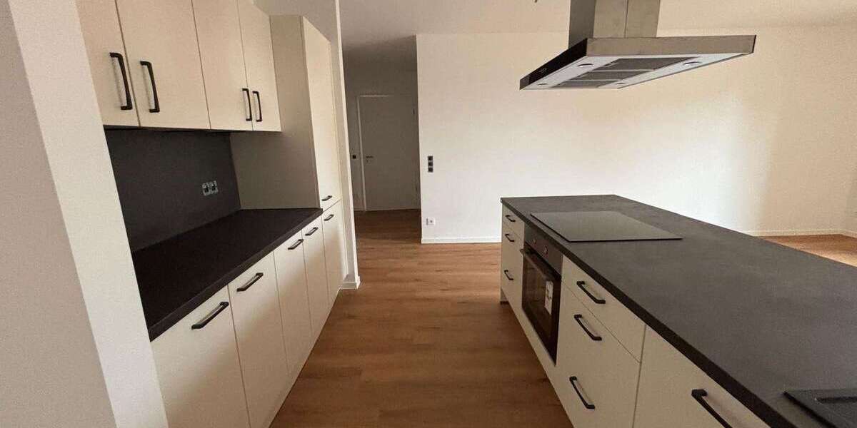 Etagenwohnung Euskirchen Dom-Esch - 3 Zimmer, 116 m&sup2;, 1.290&euro; | Angebot:26026683