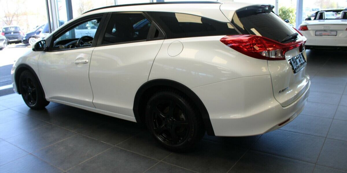 Honda Civic Tourer 1.6 i-DTEC 106.817 km 9.980 &euro; Euskirchen 53881