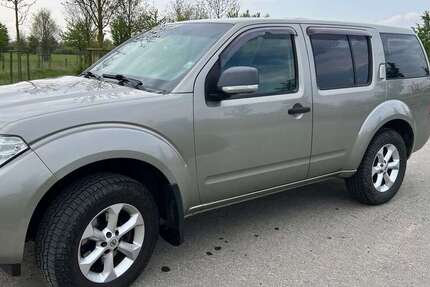 Nissan Pathfinder 227.227 km 12.400 &euro; Kerpen, Kolpingstadt 50170