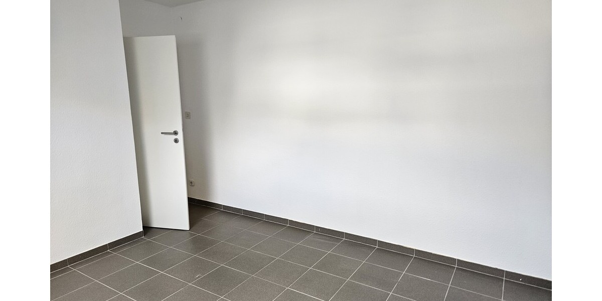 Moderne Dachgeschosswohnung in ruhiger Lage - Dachgeschoßwohnung Königswinter | Angebot:24863857