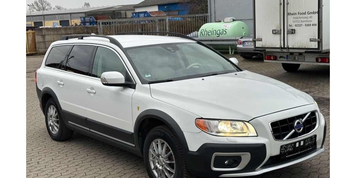 Volvo XC70 208.900 km 14.950 &euro; Bornheim 53332