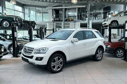 Mercedes-Benz ML 300 172.000 km 11.850 &euro; Brühl 50321