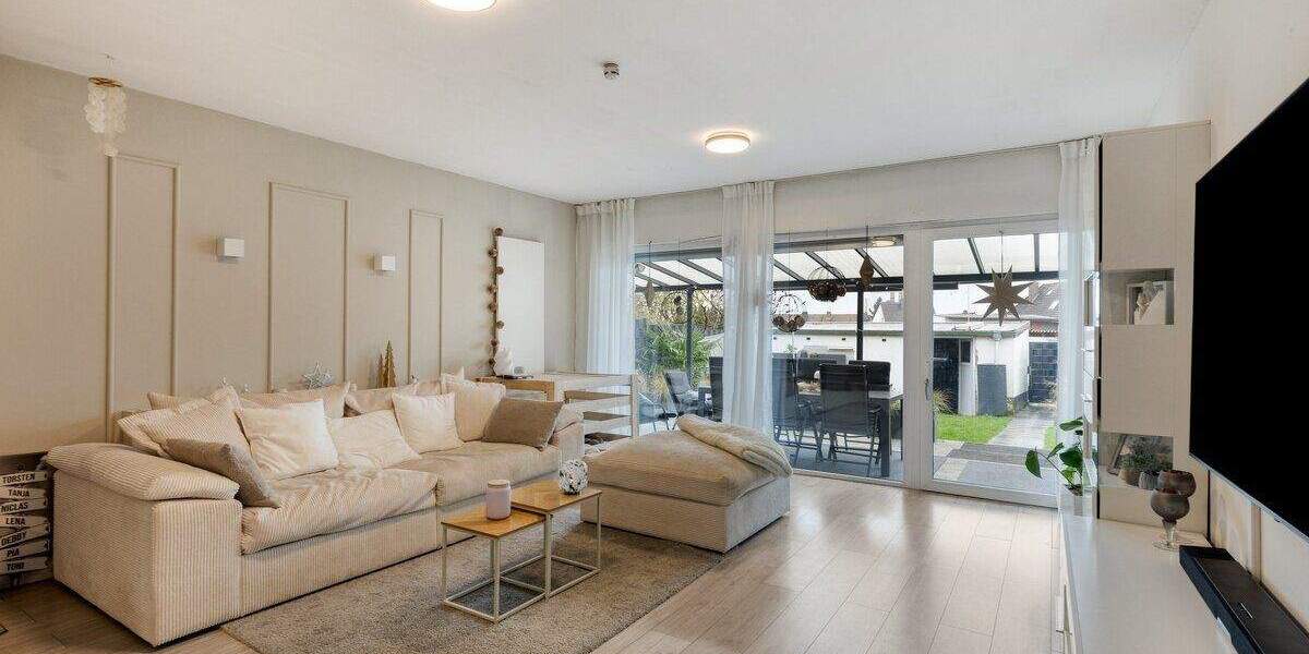 Reihenendhaus Erftstadt Köttingen - 7 Zimmer, 178 m&sup2;, 565.000&euro; | Angebot:25704417