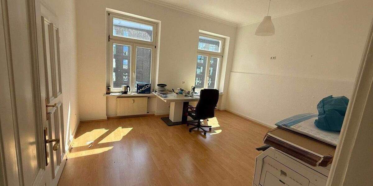 Etagenwohnung Bonn Zentrum - 3 Zimmer, 80 m&sup2;, 1.350&euro; | Angebot:25676144
